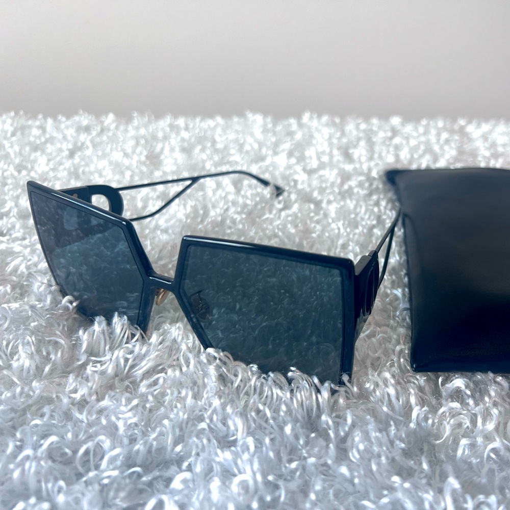 Dior 30Montaigne SU Sunglasses